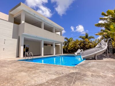 VENDO VILLA EN CIUDAD LA PALMA PUNTA CANA