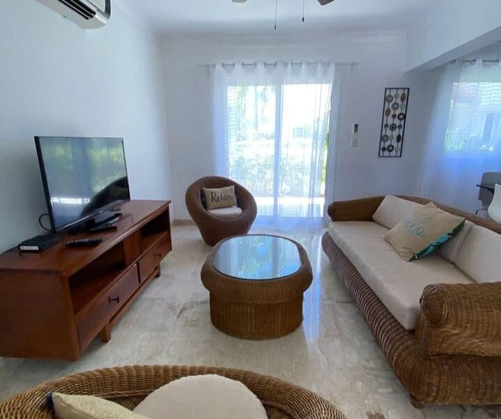 SE ALQUILA CASA EN PUNTA CANA VILLAGE